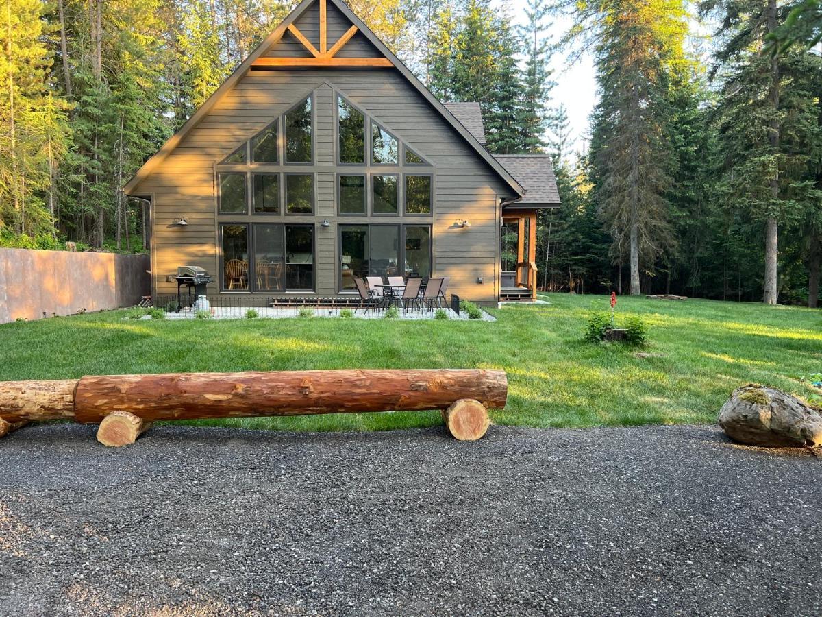 Glacier Homestead Coram Exterior photo